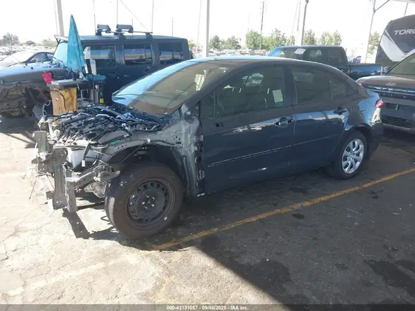 JTDBCMFE0S3094232 2025 TOYOTA COROLLA - Image 2