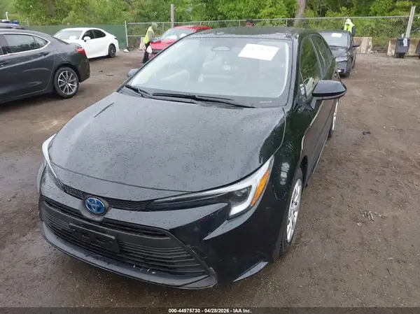 JTDBCMFE0S3100353 2025 TOYOTA COROLLA - Image 2