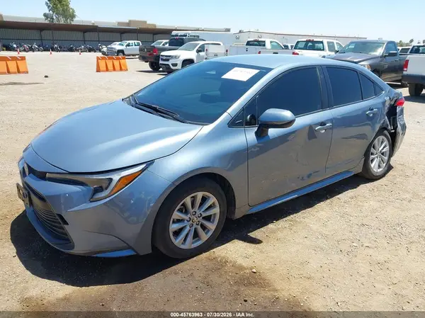 JTDBCMFE0S3102555 2025 TOYOTA COROLLA - Image 2