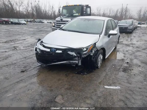 JTDBCMFE0S3104662 2025 TOYOTA COROLLA - Image 2