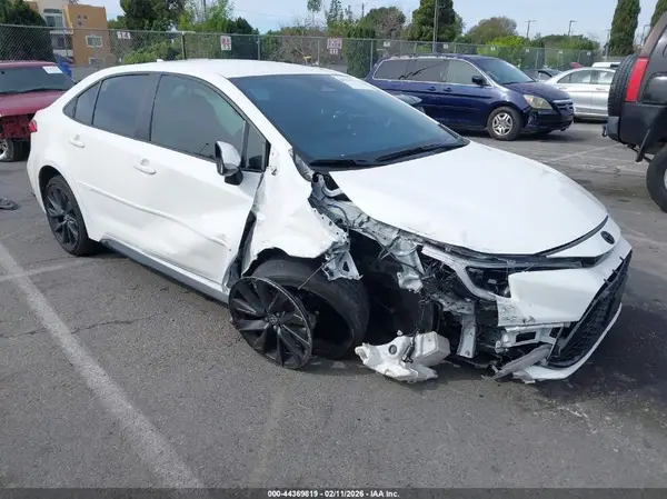 JTDBCMFE0SJ037900 2025 TOYOTA COROLLA - Image 1