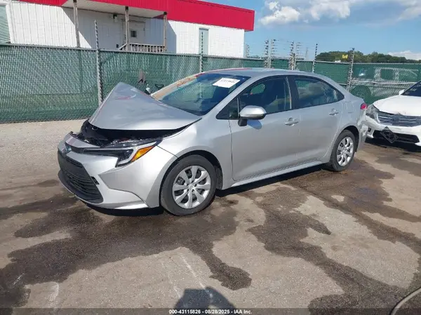 JTDBCMFE0SJ038786 2025 TOYOTA COROLLA - Image 2