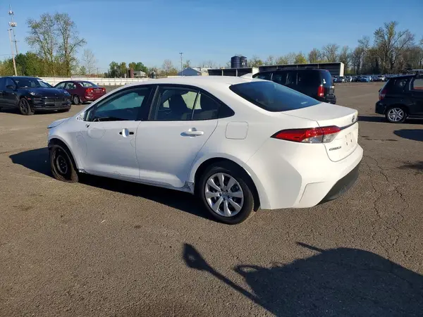 JTDBCMFE0SJ043163 2025 TOYOTA COROLLA - Image 2