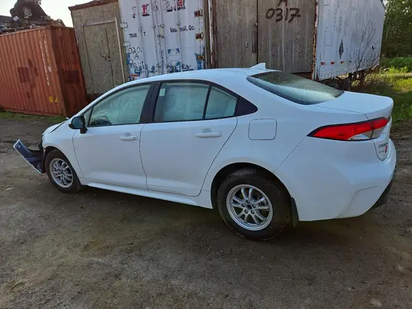 JTDBCMFE0T3111757 2026 TOYOTA COROLLA - Image 2