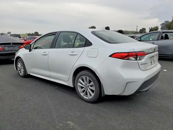 JTDBCMFE1P3007266 2023 TOYOTA COROLLA - Image 2