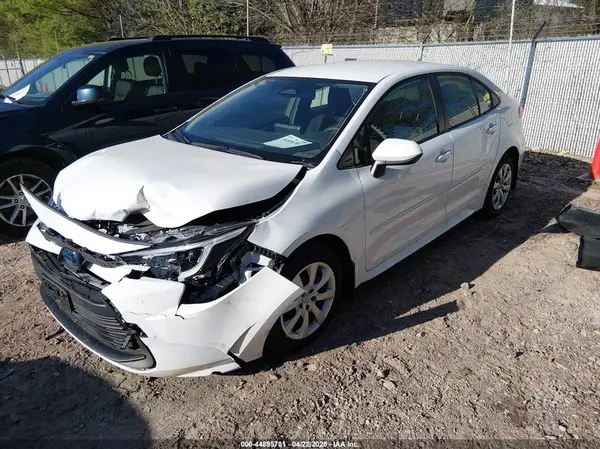 JTDBCMFE1P3018073 2023 TOYOTA COROLLA - Image 2
