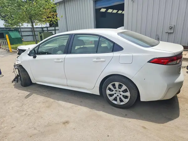 JTDBCMFE1PJ014682 2023 TOYOTA COROLLA - Image 2