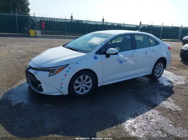 JTDBCMFE1R3035507 2024 TOYOTA COROLLA - Image 2