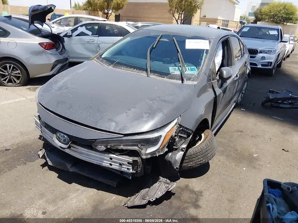 JTDBCMFE1R3036866 2024 TOYOTA COROLLA - Image 2
