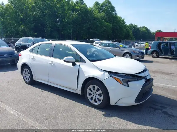 JTDBCMFE1R3038410 2024 TOYOTA COROLLA - Image 1