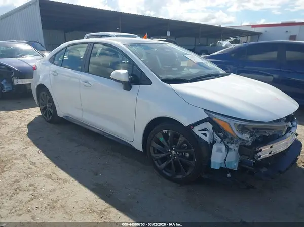 JTDBCMFE1R3039668 2024 TOYOTA COROLLA - Image 1