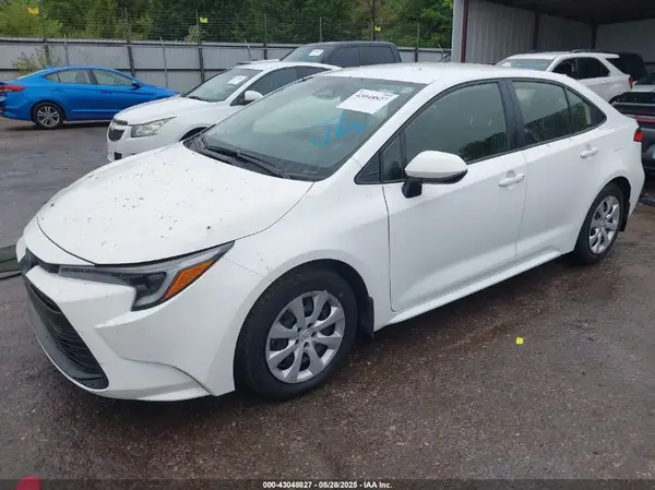 JTDBCMFE1R3056812 2024 TOYOTA COROLLA - Image 2