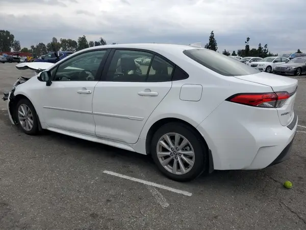 JTDBCMFE1R3057409 2024 TOYOTA COROLLA - Image 2