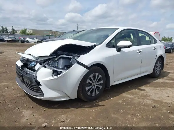 JTDBCMFE1RJ019206 2024 TOYOTA COROLLA - Image 2