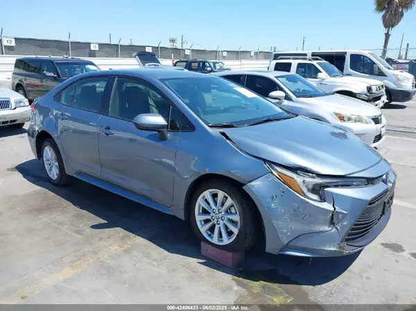 JTDBCMFE1S3070182 2025 TOYOTA COROLLA - Image 1