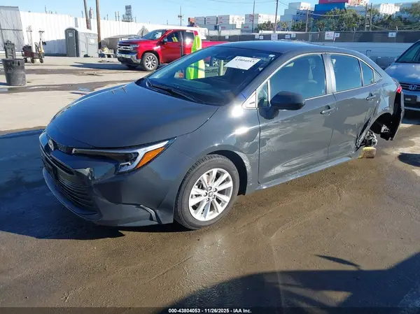 JTDBCMFE1S3081571 2025 TOYOTA COROLLA - Image 2