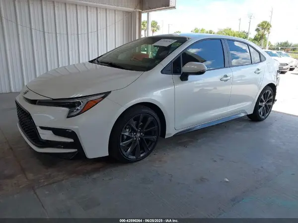 JTDBCMFE1S3086530 2025 TOYOTA COROLLA - Image 2
