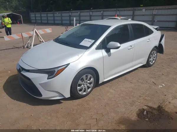 JTDBCMFE1S3096149 2025 TOYOTA COROLLA - Image 2