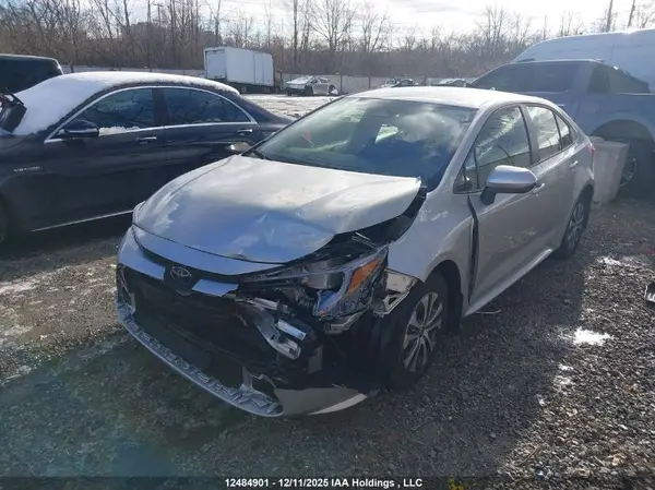 JTDBCMFE1S3104427 2025 TOYOTA COROLLA - Image 2
