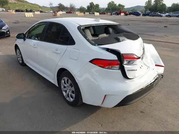 JTDBCMFE1SJ041325 2025 TOYOTA COROLLA - Image 2
