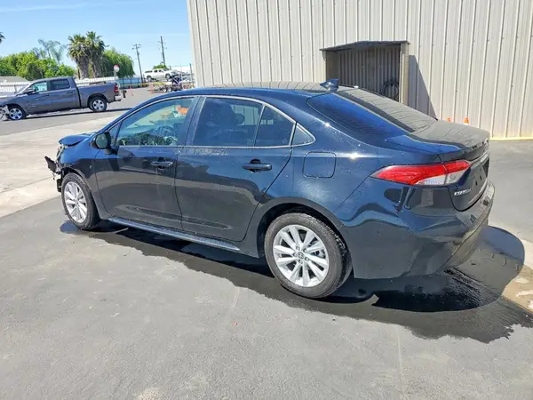 JTDBCMFE1T3124694 2026 TOYOTA COROLLA - Image 2