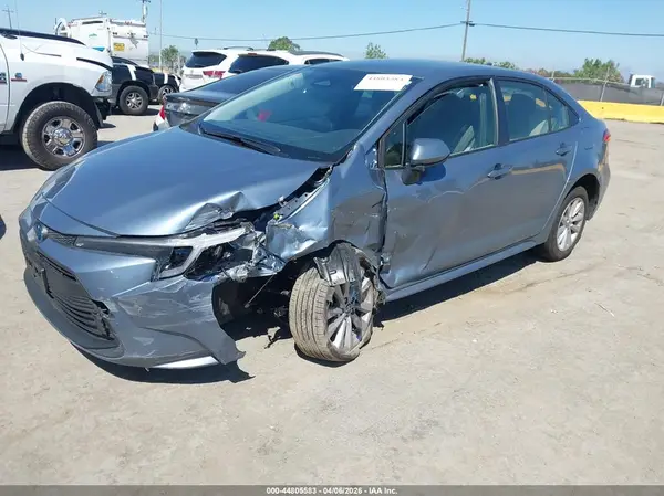 JTDBCMFE2PJ012942 2023 TOYOTA COROLLA - Image 2
