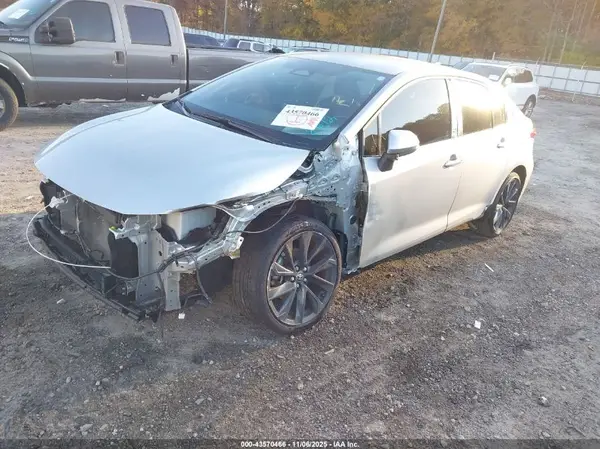 JTDBCMFE2R3038612 2024 TOYOTA COROLLA - Image 2