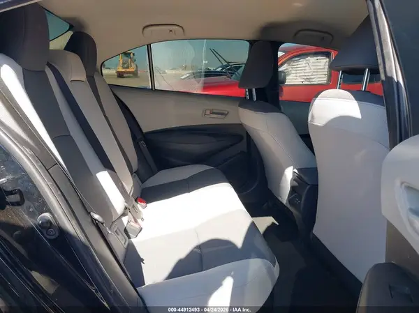 JTDBCMFE2R3045673 2024 TOYOTA COROLLA - Image 8