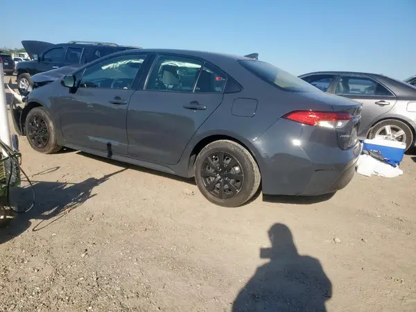 JTDBCMFE2R3045883 2024 TOYOTA COROLLA - Image 2