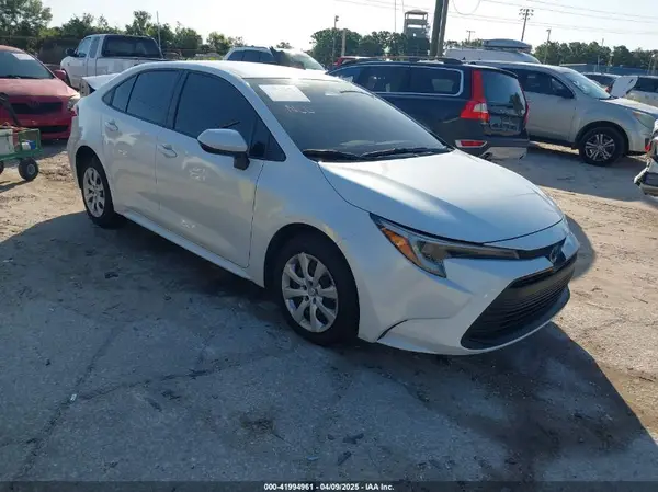 JTDBCMFE2R3048539 2024 TOYOTA COROLLA - Image 1