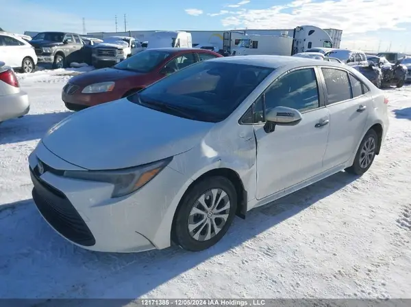 JTDBCMFE2R3049500 2024 TOYOTA COROLLA - Image 2
