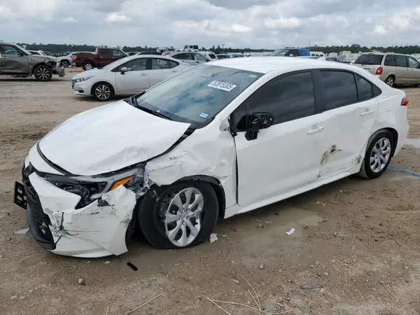JTDBCMFE2R3055846 2024 TOYOTA COROLLA - Image 1