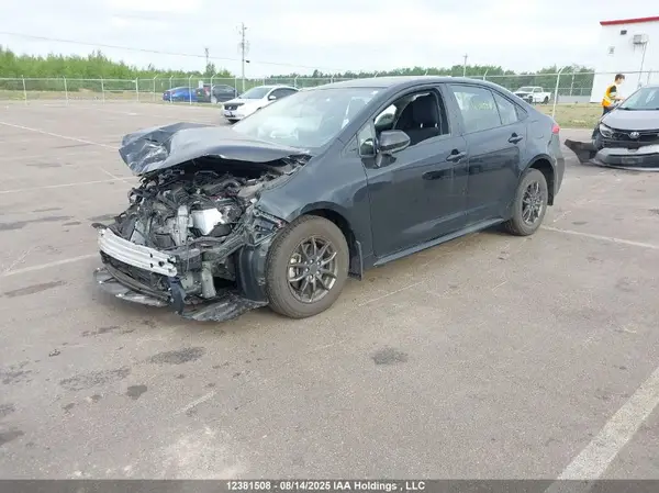 JTDBCMFE2R3060609 2024 TOYOTA COROLLA - Image 2