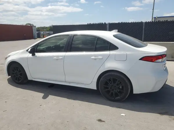 JTDBCMFE2R3062537 2024 TOYOTA COROLLA - Image 2