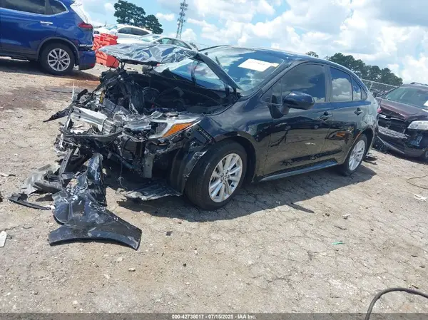 JTDBCMFE2R3067379 2024 TOYOTA COROLLA - Image 2