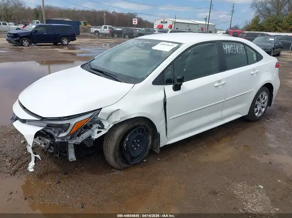 JTDBCMFE2R3068323 2024 TOYOTA COROLLA - Image 2