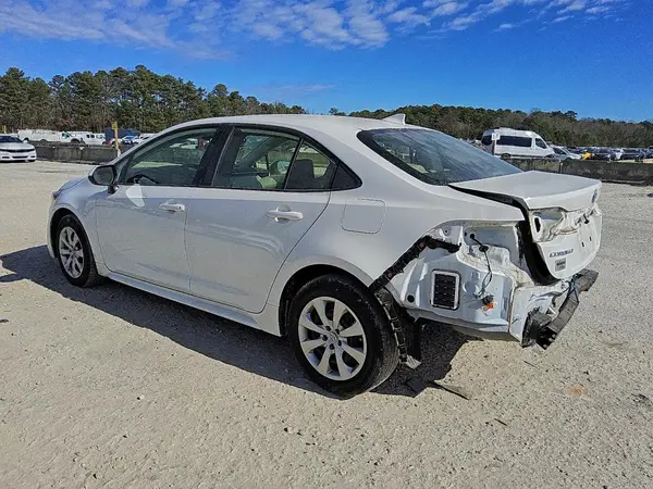 JTDBCMFE2RJ023376 2024 TOYOTA COROLLA - Image 2
