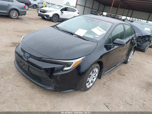 JTDBCMFE2S3069137 2025 TOYOTA COROLLA - Image 2