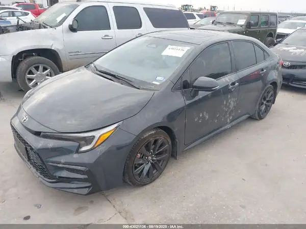 JTDBCMFE2S3072569 2025 TOYOTA COROLLA - Image 2