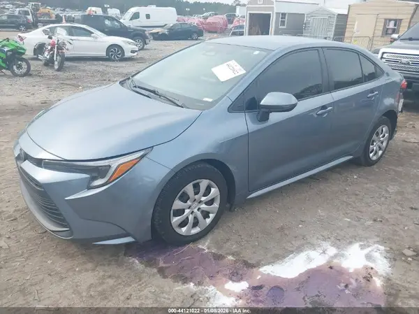 JTDBCMFE2S3075147 2025 TOYOTA COROLLA - Image 2