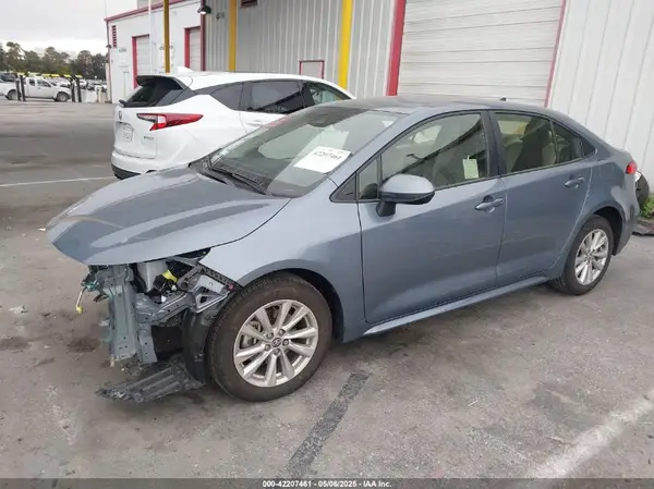 JTDBCMFE2S3079411 2025 TOYOTA COROLLA - Image 2