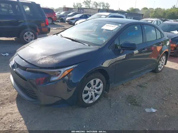 JTDBCMFE2S3087461 2025 TOYOTA COROLLA - Image 2