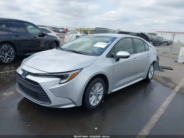 JTDBCMFE2SJ044783 2025 TOYOTA COROLLA - Image 2