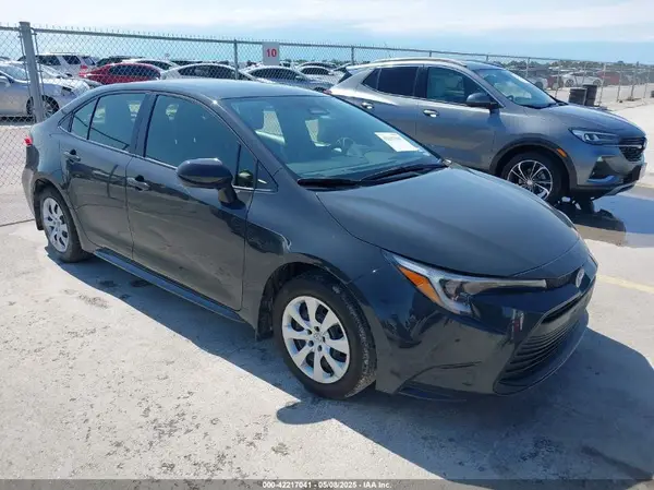 JTDBCMFE3P3001615 2023 TOYOTA COROLLA - Image 1