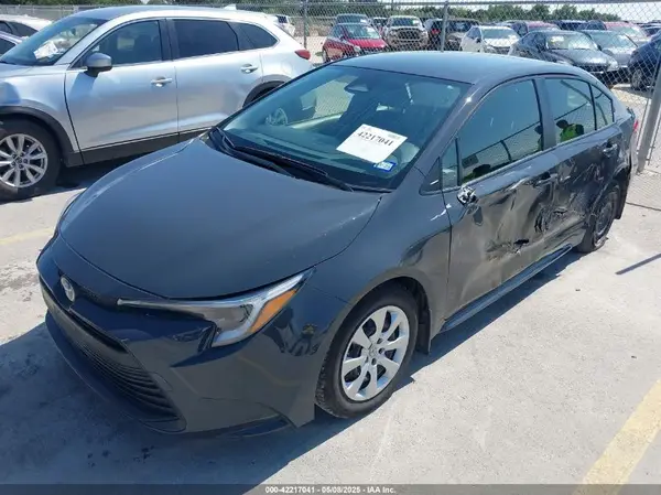 JTDBCMFE3P3001615 2023 TOYOTA COROLLA - Image 2
