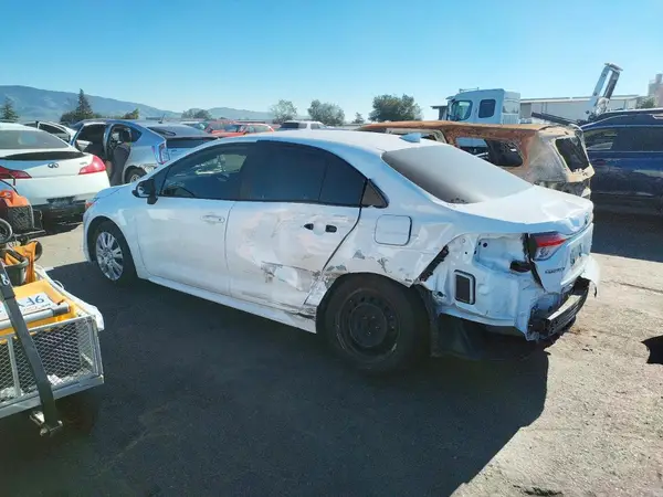JTDBCMFE3P3018754 2023 TOYOTA COROLLA - Image 2