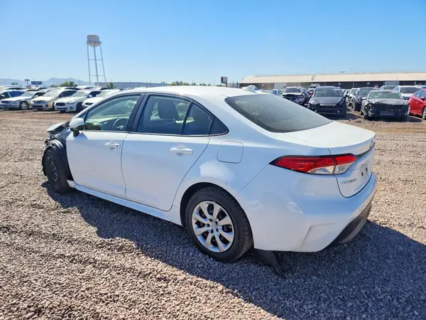 JTDBCMFE3R3036142 2024 TOYOTA COROLLA - Image 2