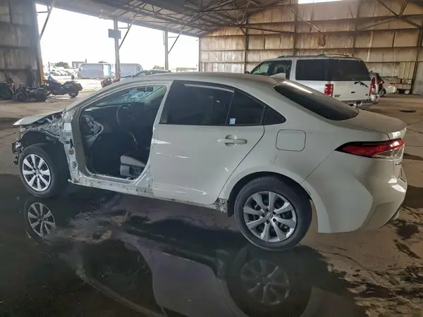JTDBCMFE3R3045021 2024 TOYOTA COROLLA - Image 2
