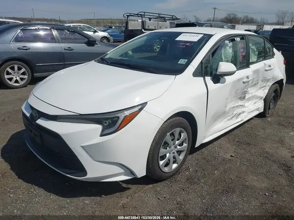 JTDBCMFE3R3045245 2024 TOYOTA COROLLA - Image 2
