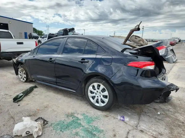 JTDBCMFE3R3051790 2024 TOYOTA COROLLA - Image 2